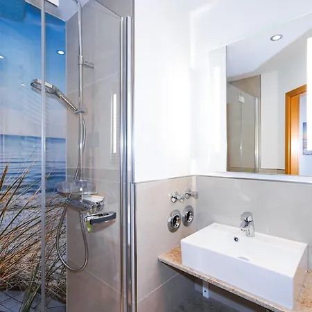 Residenz Am Yachthafen Whg 9 *